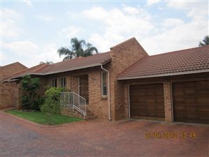 3 Bed Simplex in Lynnwood Manor