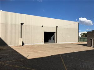 1811 m² Commercial space in Dunswart