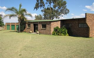 2.8 ha Farm in Valtaki