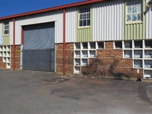 477 m² Industrial space in Denver