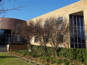 1064 m² Commercial space in Randjespark