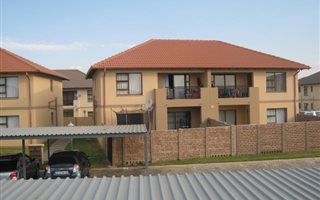 2 Bedroom Flat in Parkrand
