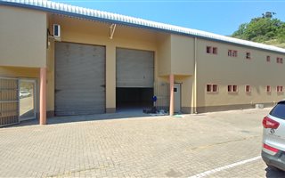 245 m² Industrial space in Briardene
