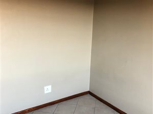 2 Bed Apartment in Mooikloof Ridge