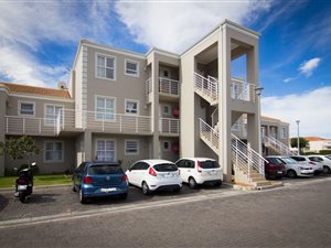 2 Bedroom Apartment in Melkbosstrand