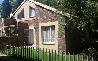 2 Bedroom House in Allens Nek
