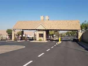 3 Bed House in Brooklands Lifestyle Estate
