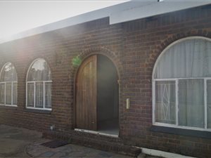 4 Bed House in Parktown Estate