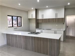 3 Bed House in Waterfall