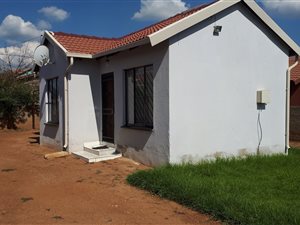 2 Bed House in Lakeside
