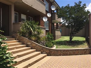 1 Bed Flat in Linmeyer