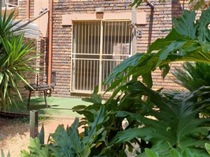 2 Bed Duplex in Hennopspark
