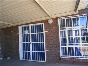 300 m² Office Space in Kuruman
