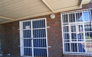 300 m² Office Space in Kuruman