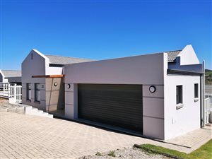 3 Bed House in Reebok