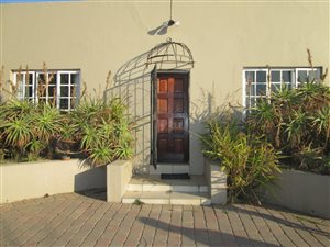 2 Bed Garden Cottage in Kyalami AH