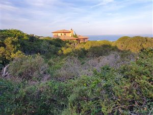 980 m² Land available in Village On Sea