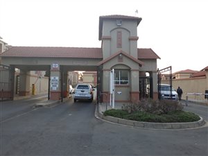 2 Bedroom Townhouse in Aeroton
