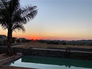 4 Bed House in Woodland Hills