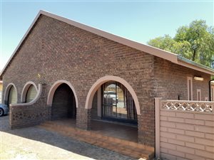 3 Bed House in Mayberry Park