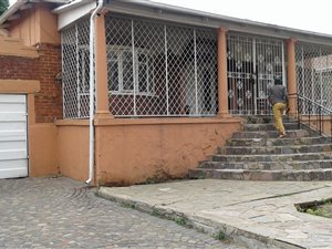 4 Bed House in Johannesburg Central