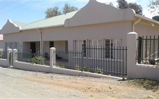 10 Bedroom House in Jagersfontein