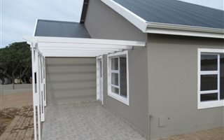 3 Bedroom House in Still Bay West