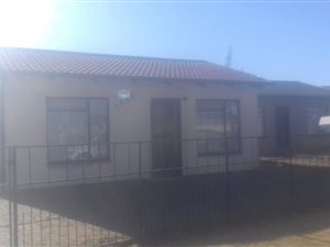 2 Bed House in Embalenhle