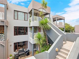 2 Bed Apartment in Craighall Park