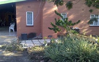 3 Bedroom House in Waterfall