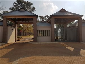 973 m² Land available in Equestria