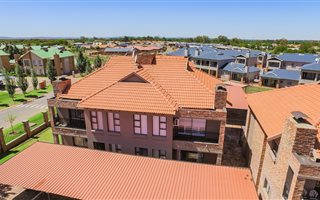 2 Bedroom Apartment in Tuscany Ridge