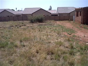 742 m² Land available in Amandasig