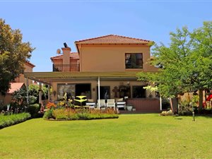 5 Bed House in Highveld
