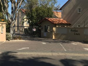 2 Bed Townhouse in Die Hoewes