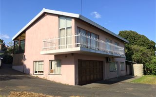 5 Bedroom House in Loevenstein