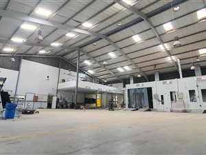 1050 m² Industrial space in Halfway House