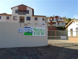 2 Bedroom Townhouse in Azaleapark