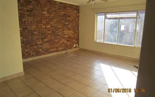 2 Bedroom Apartment in Wierda Park