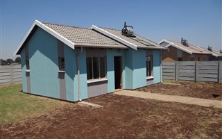 2 Bedroom House in Katlehong