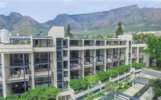 2 Bedroom Apartment in Gardens
