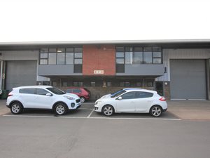 706 m² Commercial space in Glen Anil