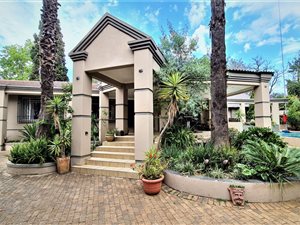 4 Bed House in Robindale