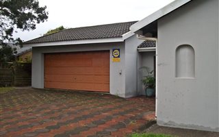 4 Bedroom House in Wild En Weide