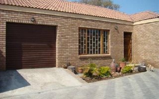 3 Bedroom Townhouse in Ladanna