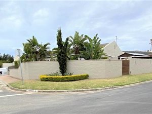 3 Bed House in Edgemead