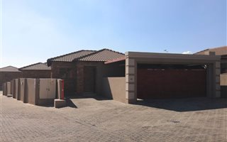 2 Bedroom Townhouse in Arundo Estate