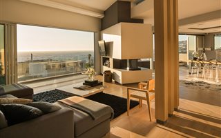 5 Bedroom House in Bakoven