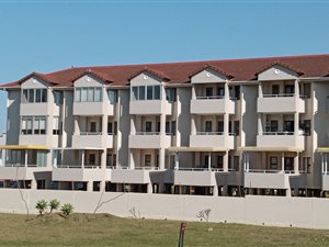 2 Bed Apartment in Uvongo