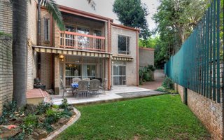 3 Bedroom Duplex in Bramley Park